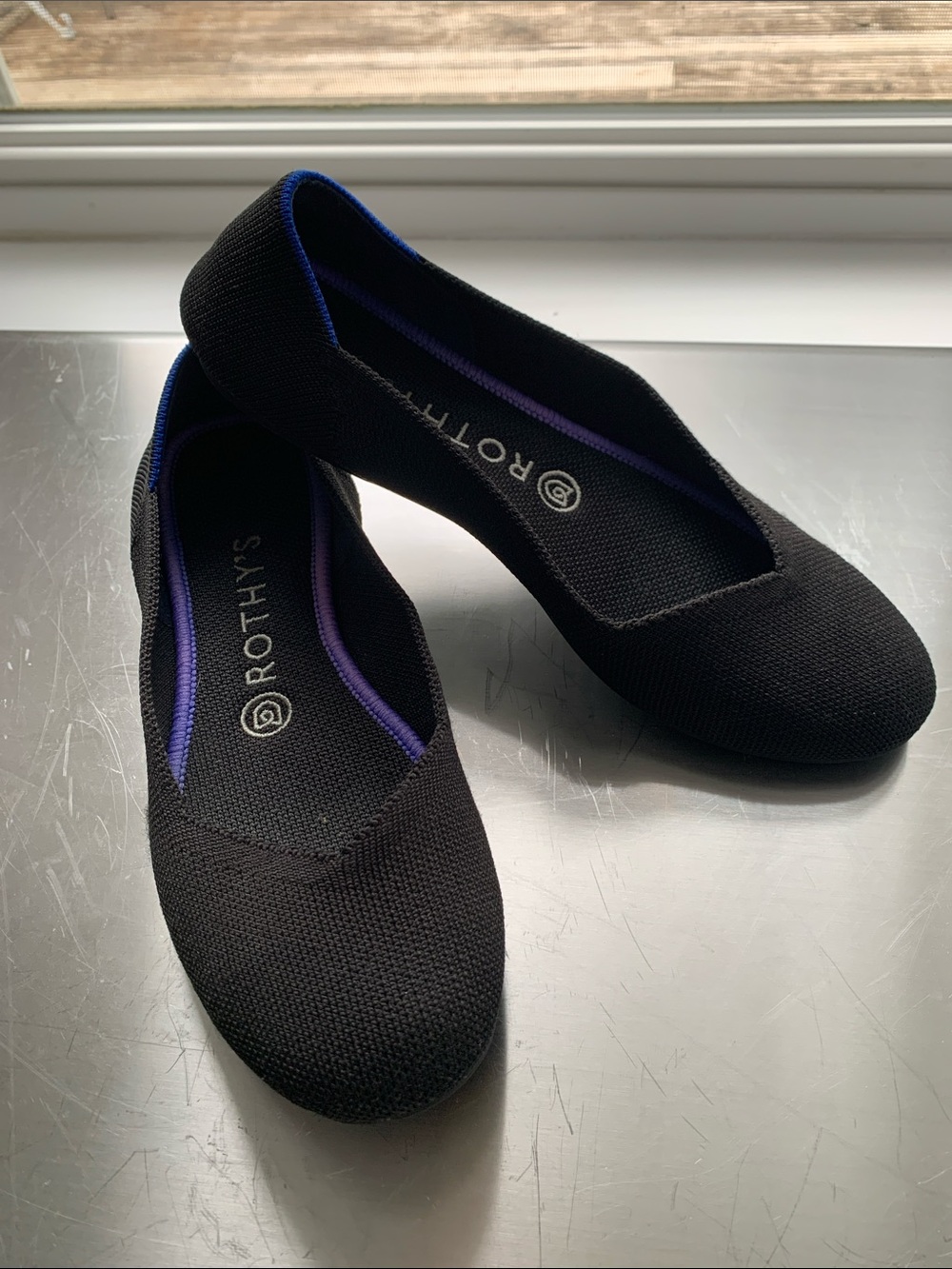 Black Rothy’s Ballet Flat - VGUC - Size 8